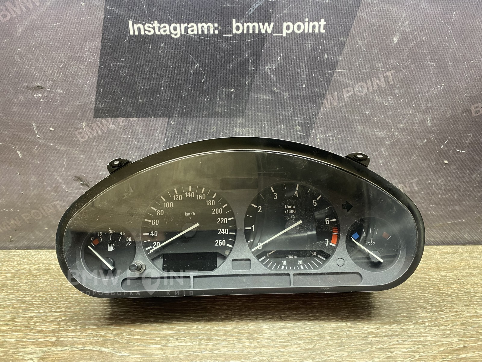 Панель приладів BMW E36 (МКПП) бензин VDO